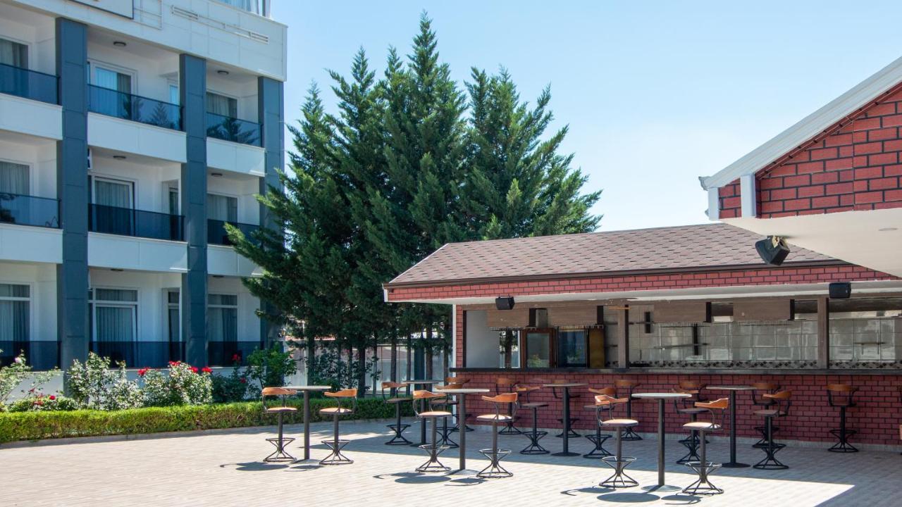 Lake Life Hotel Iznik Exterior photo